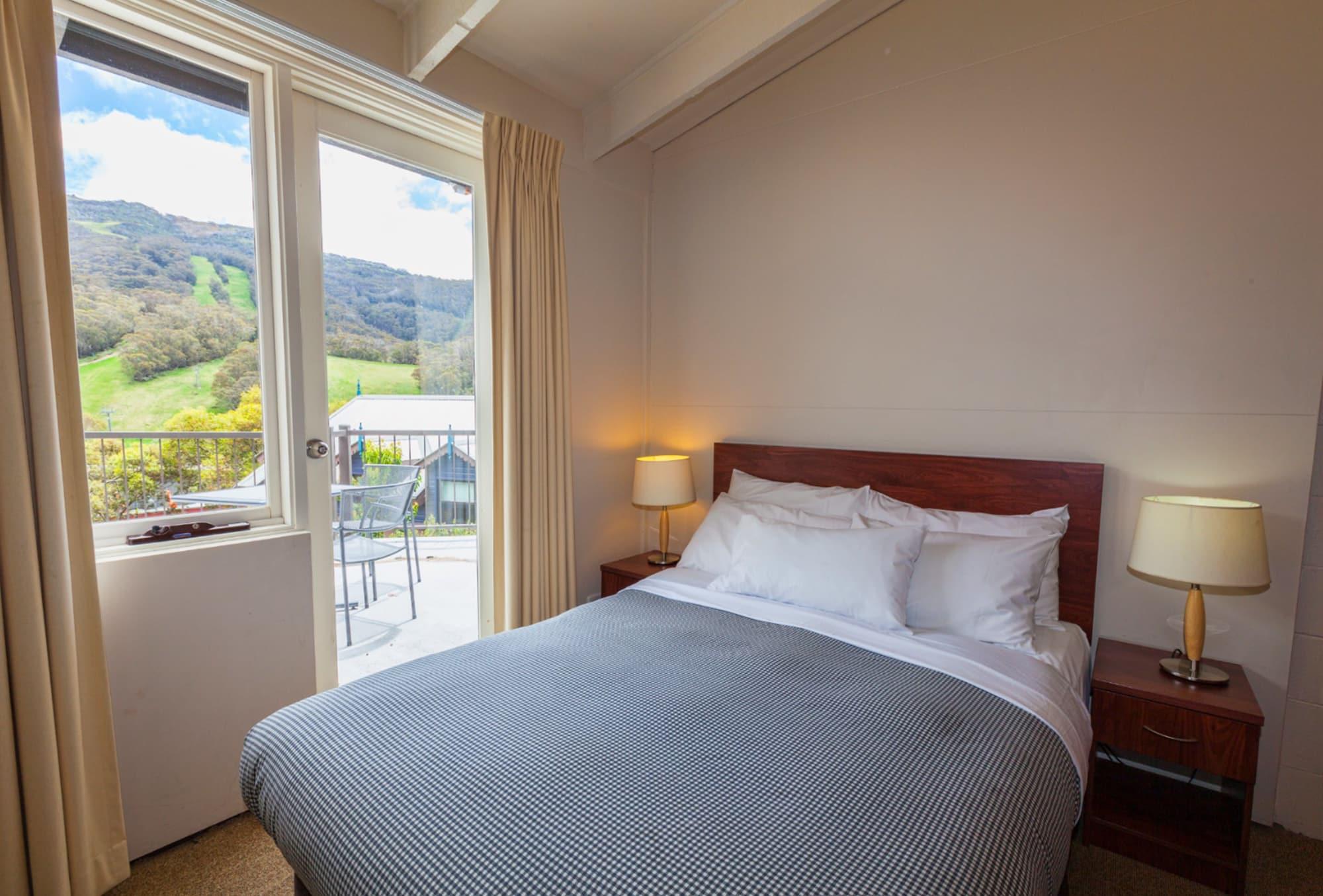 The Denman Hotel In Thredbo Exterior photo