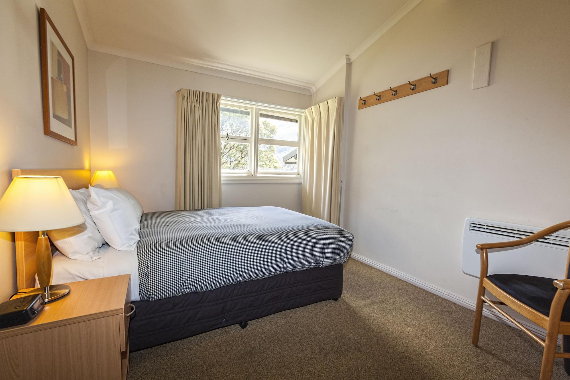 The Denman Hotel In Thredbo Exterior photo