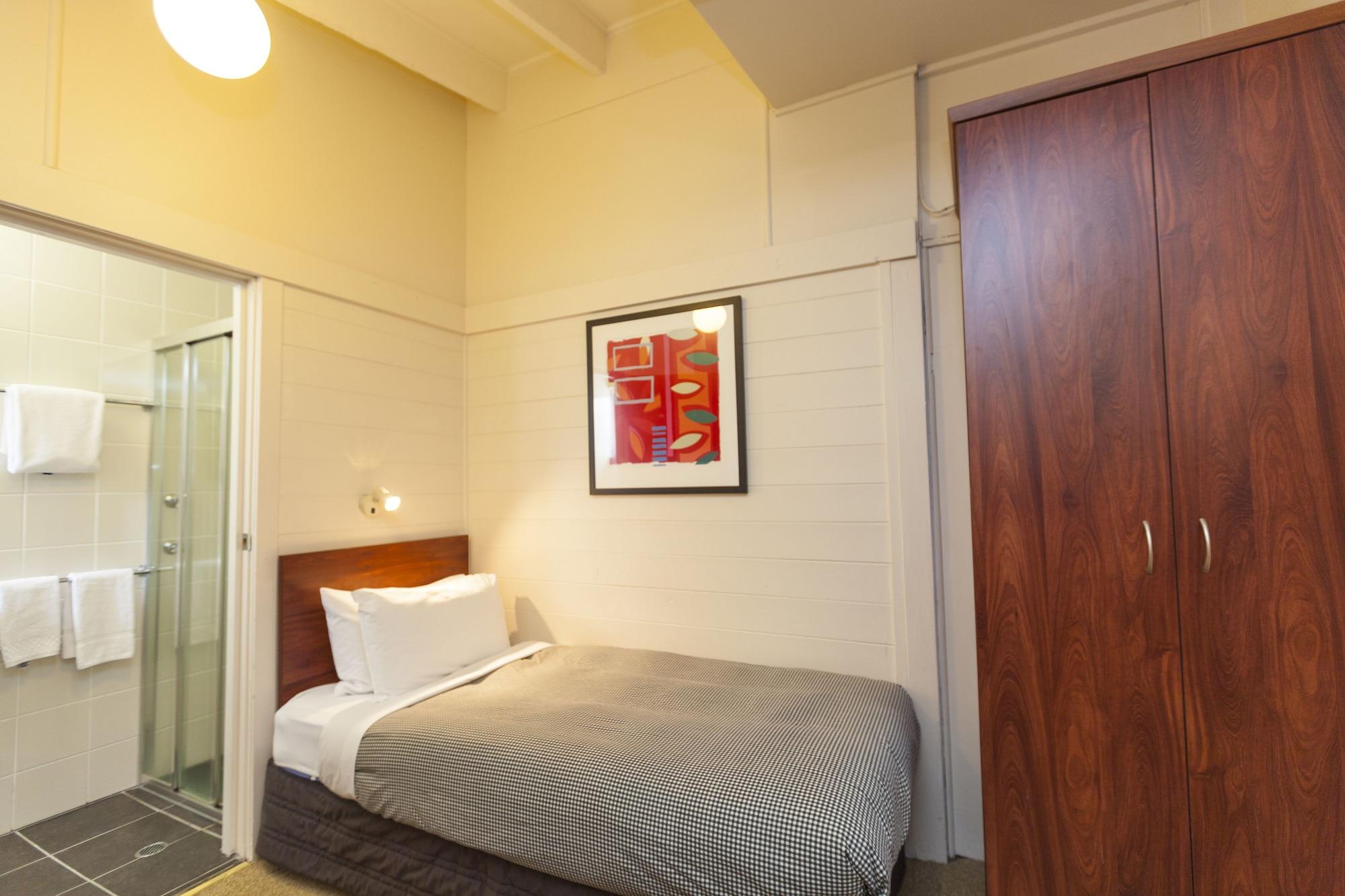 The Denman Hotel In Thredbo Exterior photo
