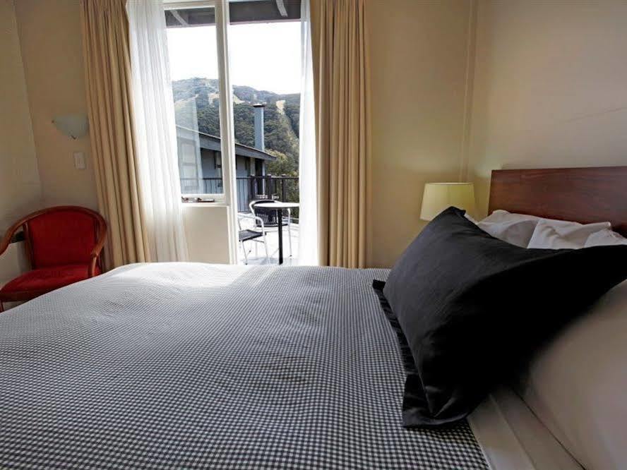 The Denman Hotel In Thredbo Exterior photo