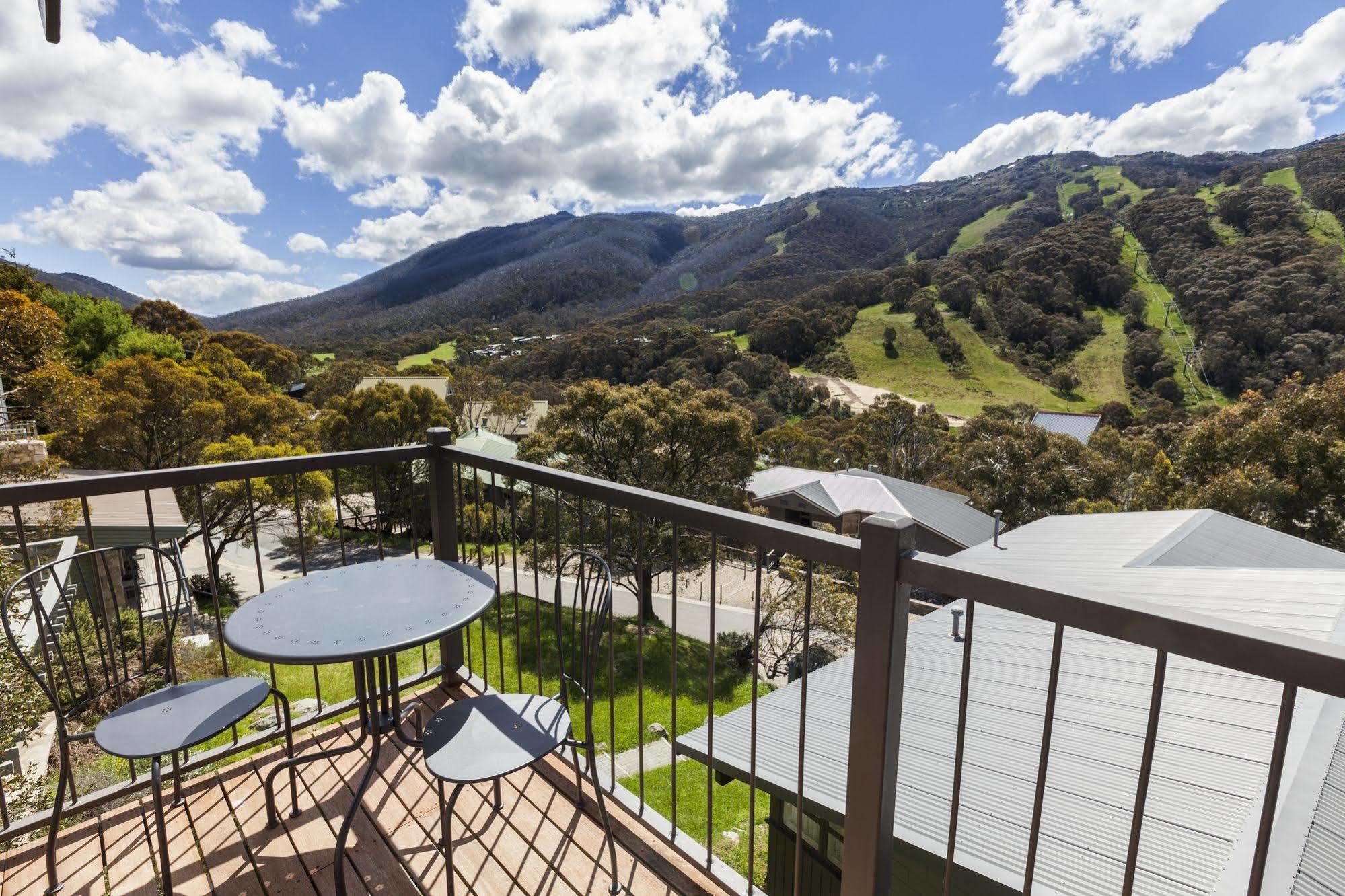 The Denman Hotel In Thredbo Exterior photo