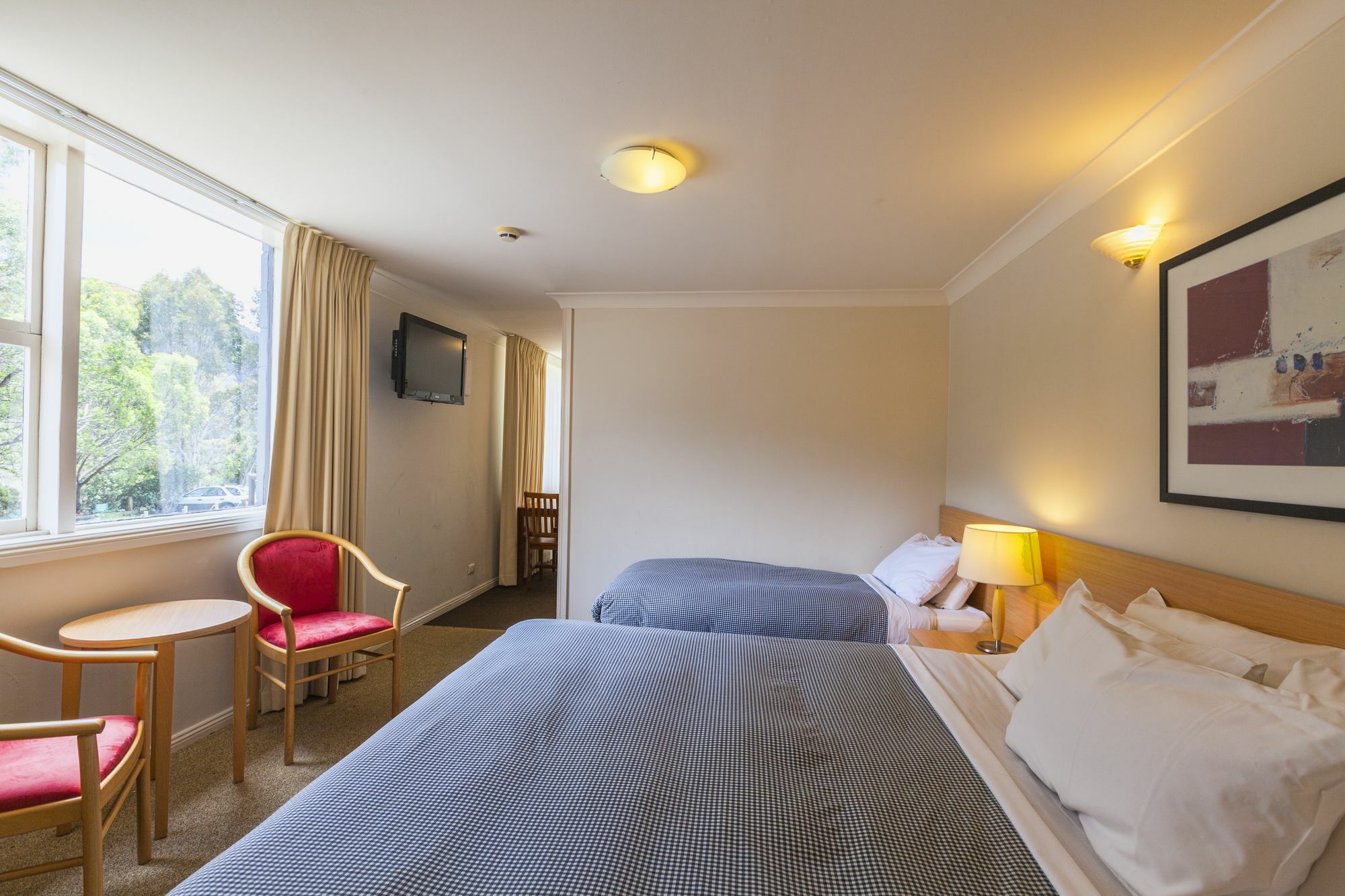 The Denman Hotel In Thredbo Exterior photo
